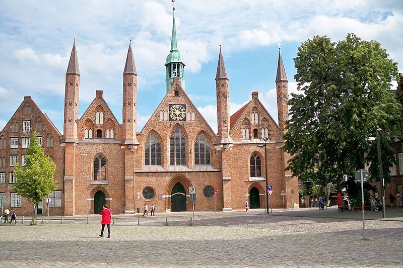 File:Heiligen-Geist-Hospital in Lübeck.JPG