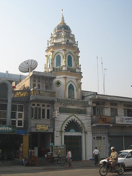 File:KoneYoe mosque.JPG