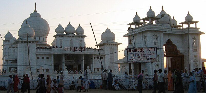 File:KrishnaTemple.jpg