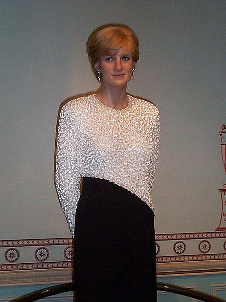 File:Lady Di (111435431).jpg