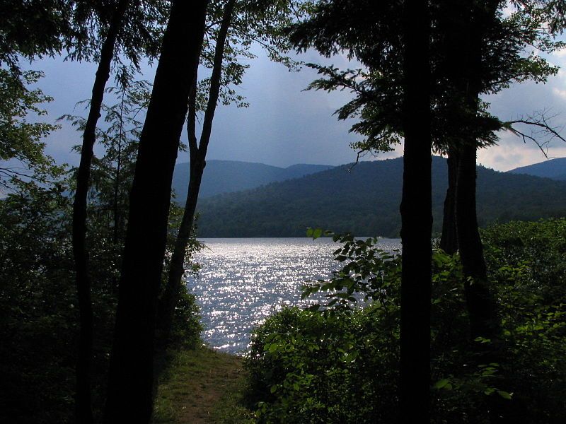 File:Lewey Lake Campsite.JPG