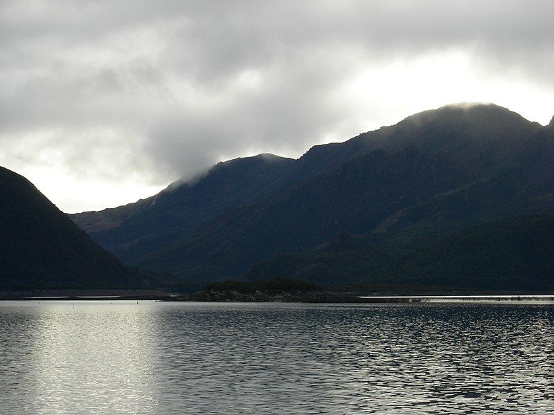 File:Linda Valley Tasmania.jpg