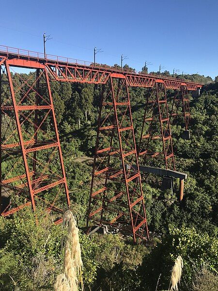 File:Makatote Viaduct 15.jpg