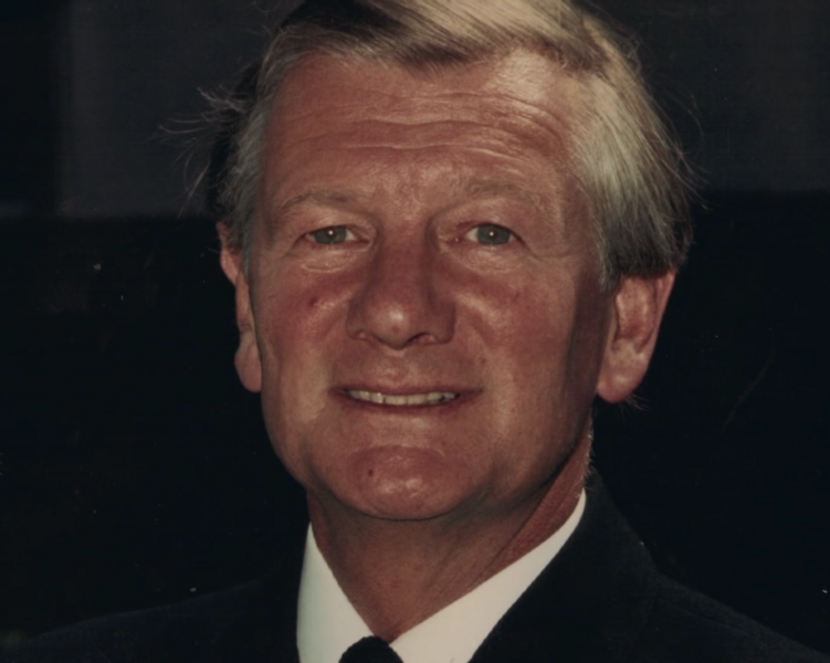 File:Peter Woodhead.png