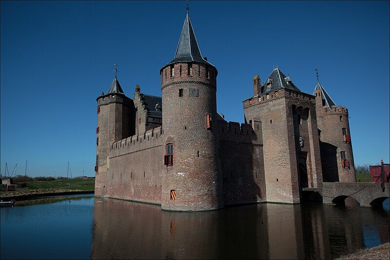 File:The Muiderslot.jpg