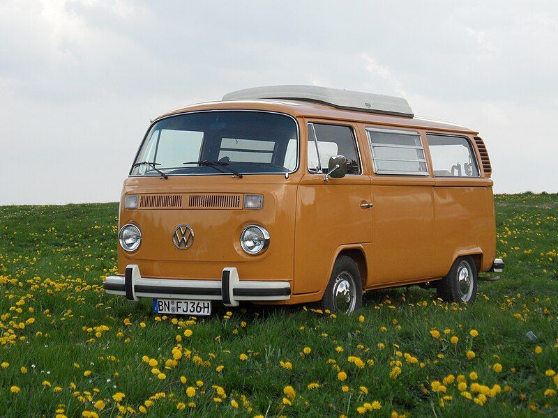 File:VW T2b camper.JPG