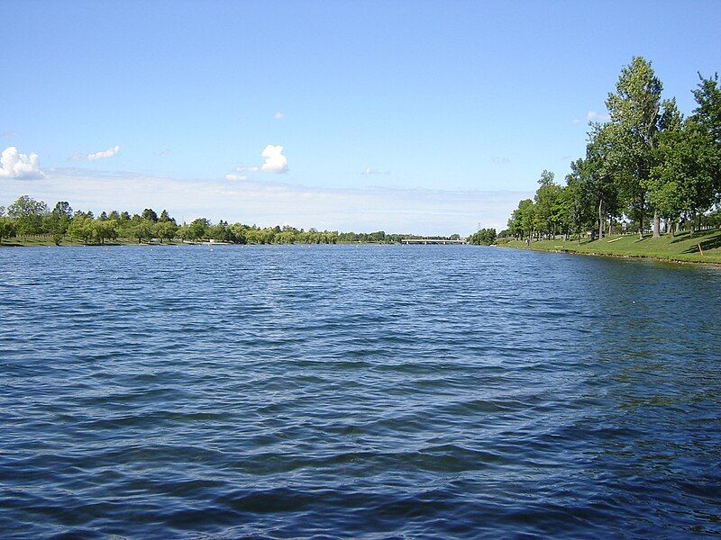 File:Welland Recreational Waterway.jpg