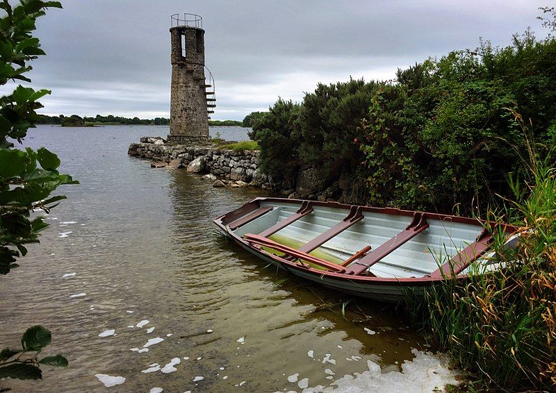 File:Ballycurrin Lighthouse 292173.jpg