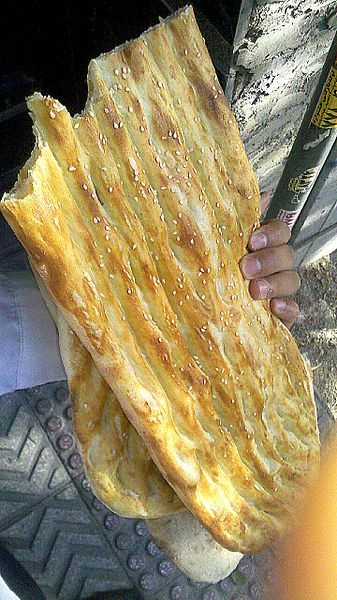 File:Barbari bread Iran.jpg