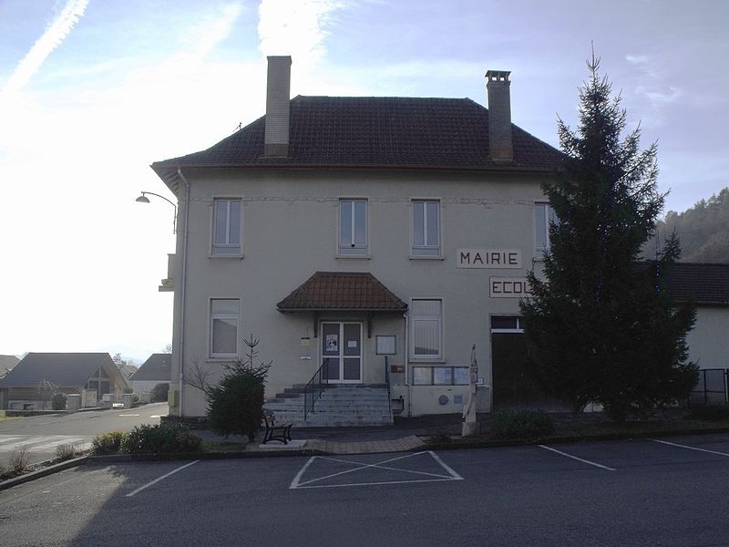 File:BourguignonMairie.JPG