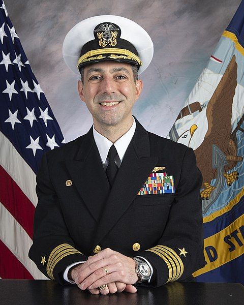 File:Capt Paul Lanzilotta.jpg