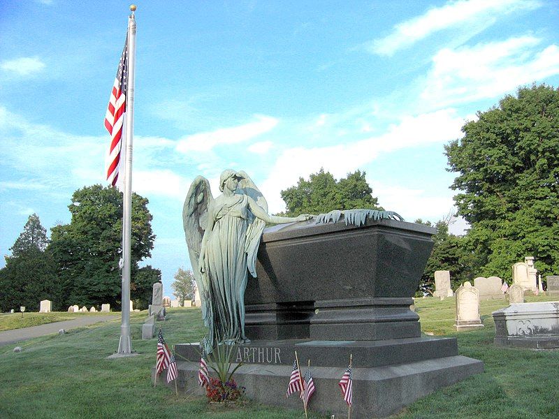 File:Chester Arthur grave.jpg