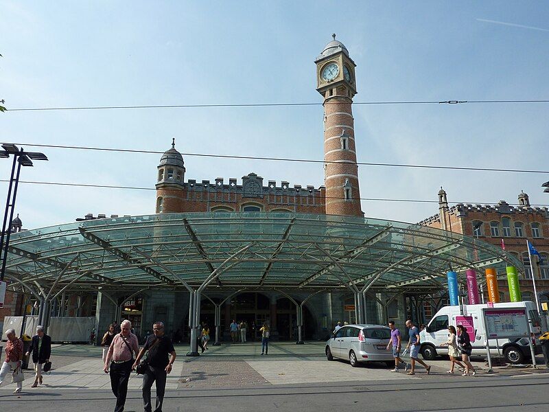 File:Gent-Sint-Pieters railway station.JPG