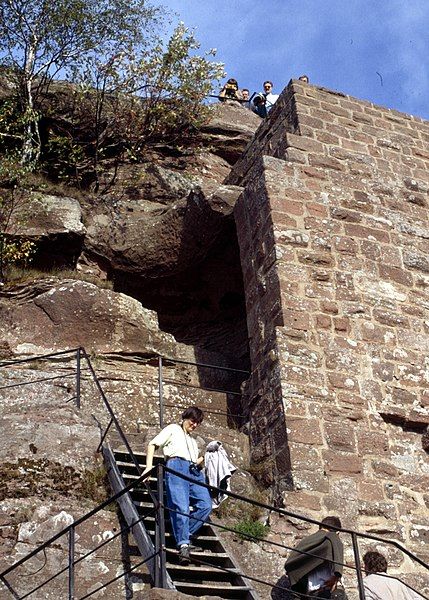 File:Hohenburg-08-1990-gje.jpg