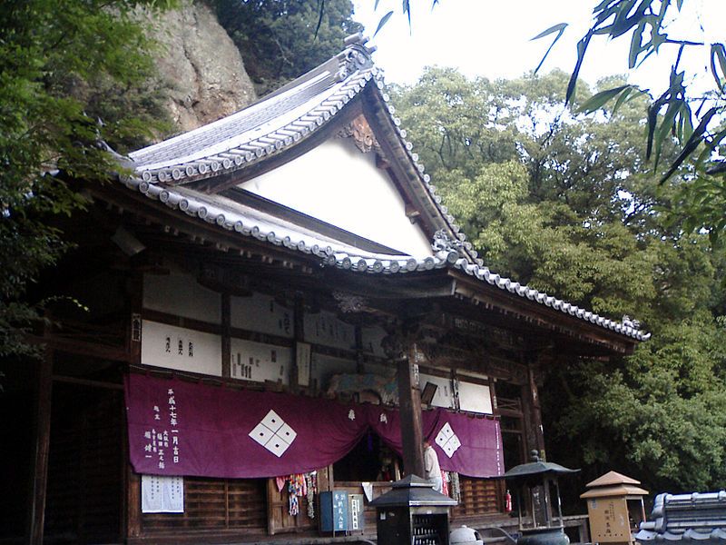 File:Iyadaniji-hondou02.jpg