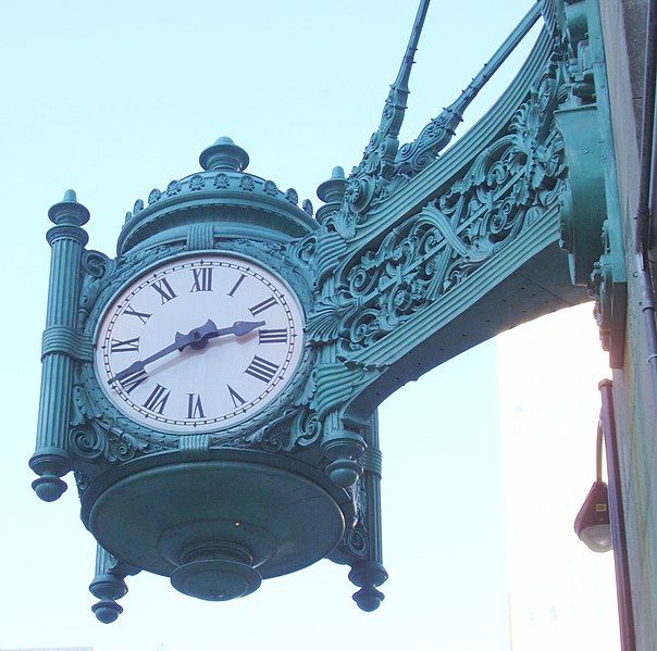 File:Marshall Field Clock.jpg