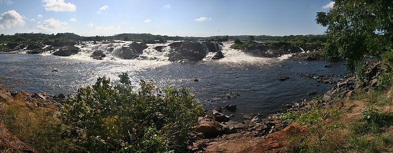 File:Pano Chutes Cachamay.jpg