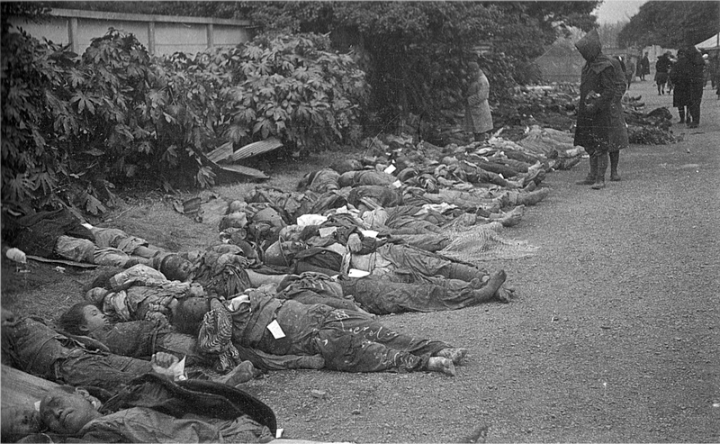 File:Photo-TokyoAirRaids-1945-3-10-Ueno Dead Bodies.png