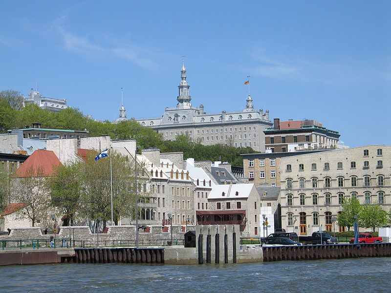 File:Quebec-Quai du traversier.jpg