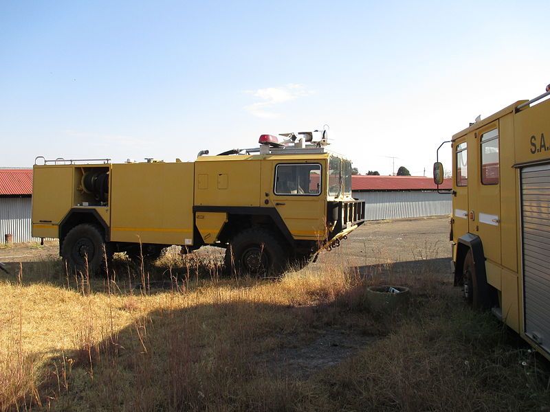 File:SANDF Fire Engine.JPG