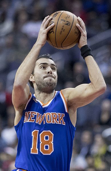 File:Sasha Vujacic 2017.jpg