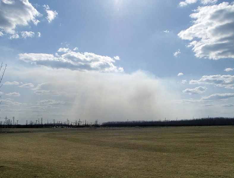 File:Strange cloud.jpg