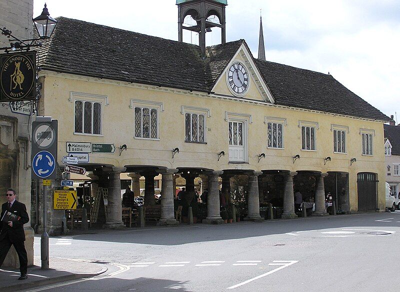 File:Tetbury.market.house.arp.jpg