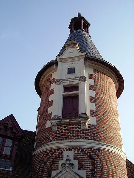 File:Troussay sundial.JPG