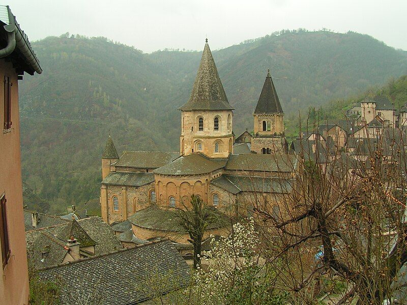 File:Abbatiale de Conques.jpg