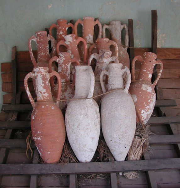 File:Amphorae.jpg