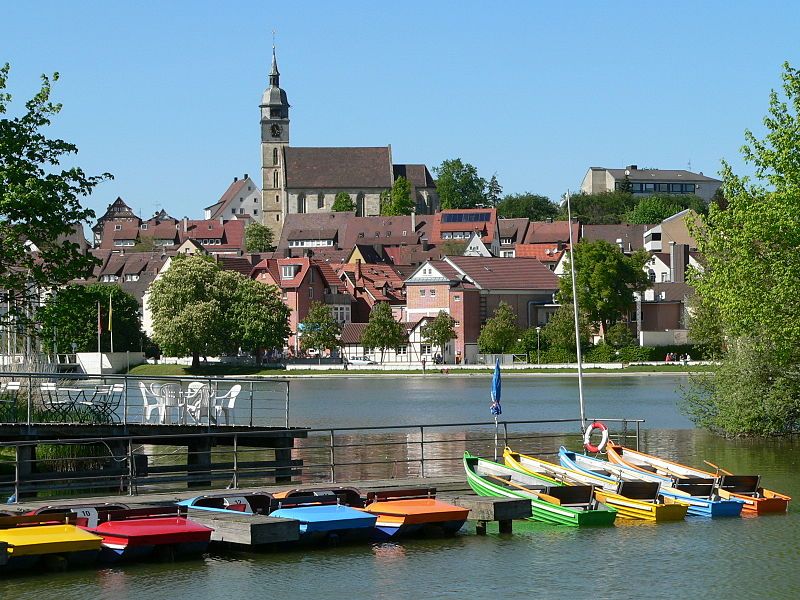 File:Boeblingen oberer-see stadtkirche.jpg