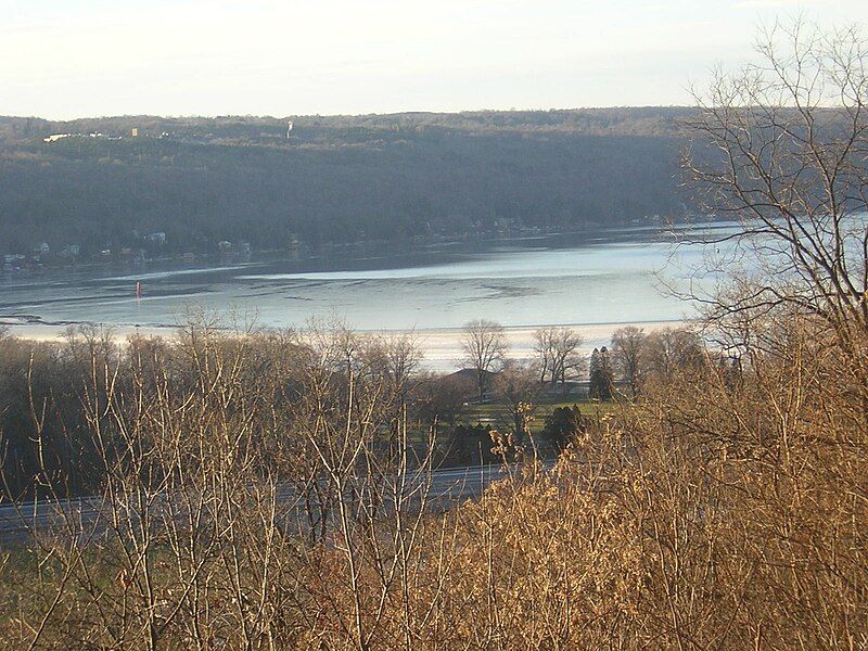 File:CayugaLake.jpg