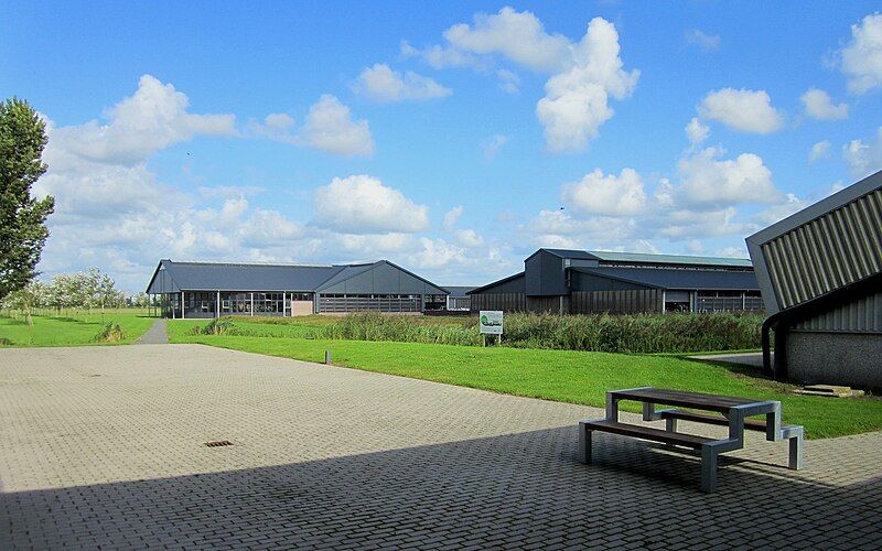 File:Dairy Campus Ljouwert03.jpg