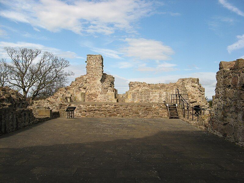 File:Dirleton hall.jpg