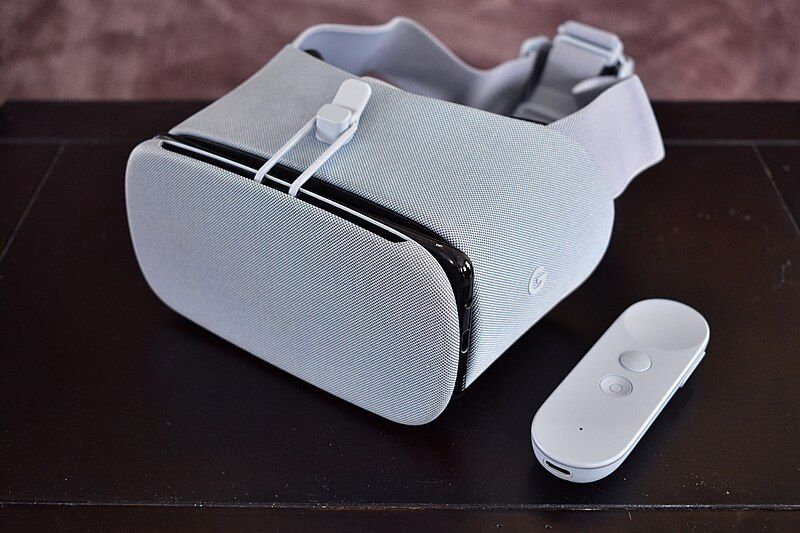 File:Google-Daydream-2nd-generation-closed.jpg