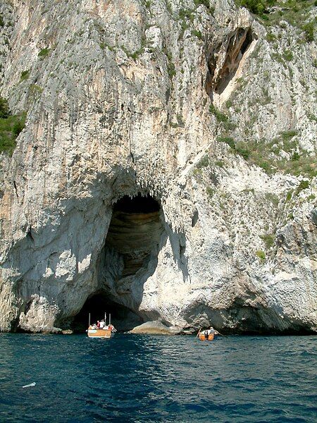 File:Grotta Meravigliosa Capri.jpg