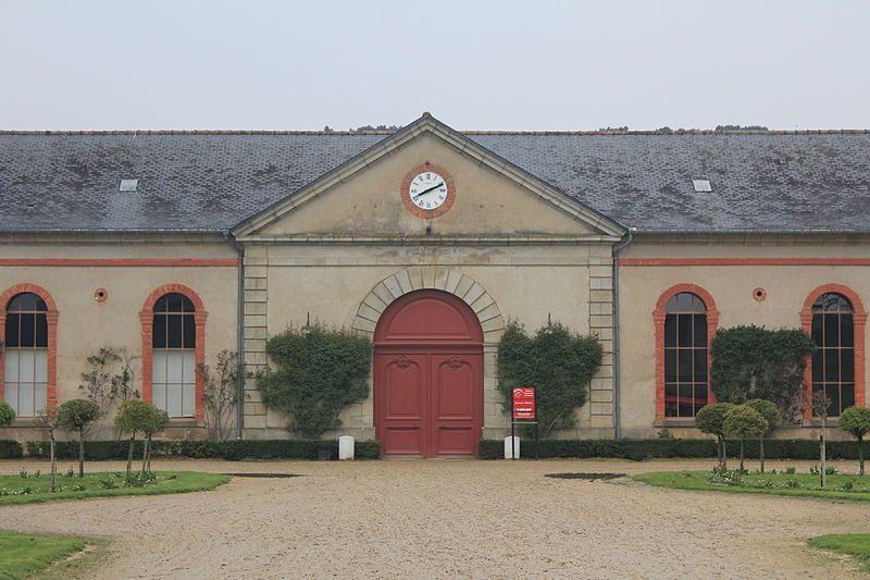 File:Haras national entrée.JPG