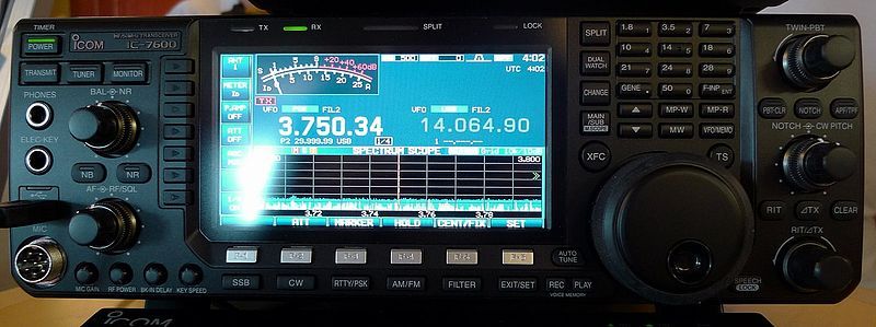 File:ICOM IC-7600.jpg