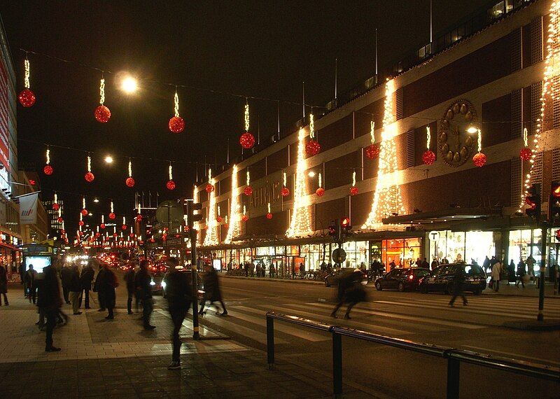 File:Klarabergsgatan nov 2011a.jpg