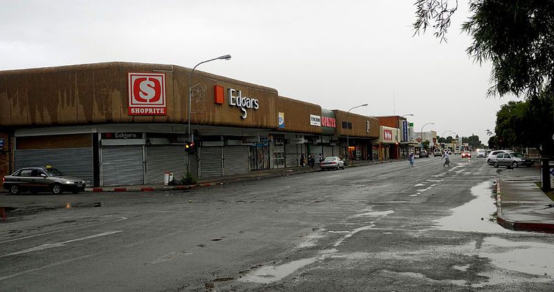 File:Lichtenburg Hoofstraat.jpg