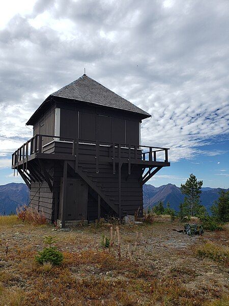 File:Loneman Lookout GNP.jpg