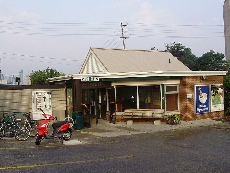 File:Mimico GO Station.jpg