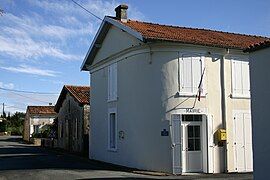 The town hall in Nachamps