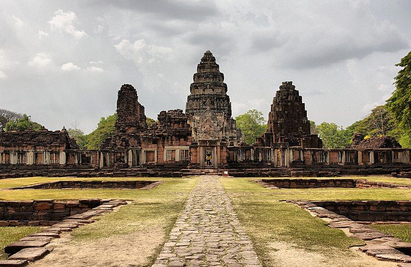 File:Phimai-AVR2008-002.jpg