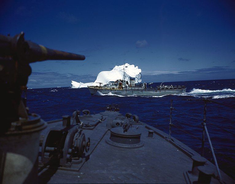 File:Q050-iceberg.jpg