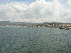 Six-Fours (and Sanary on the left) seen from Cap Nègre