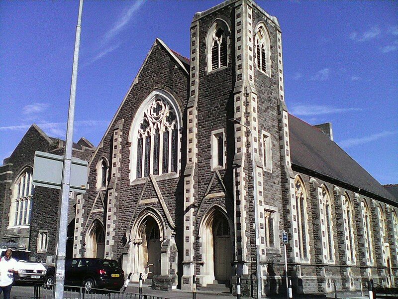 File:Tabernacle, Roath.jpg