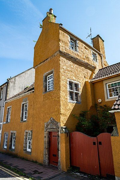 File:Thomsoun's House Inverkeithing.jpg