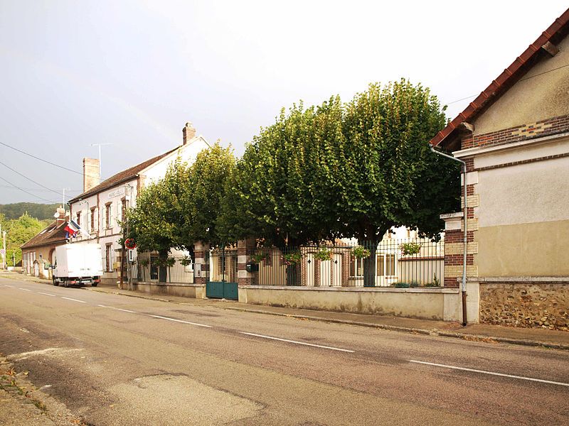 File:Volgré-mairie.école-05.JPG