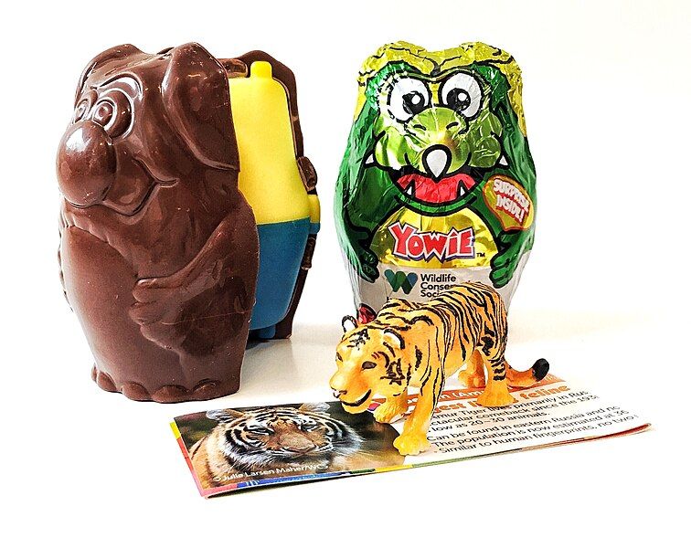 File:Yowie surprise-inside chocolate.jpg